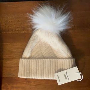 Ivory/White beanie with puff Nordstrom Cashmere NWT